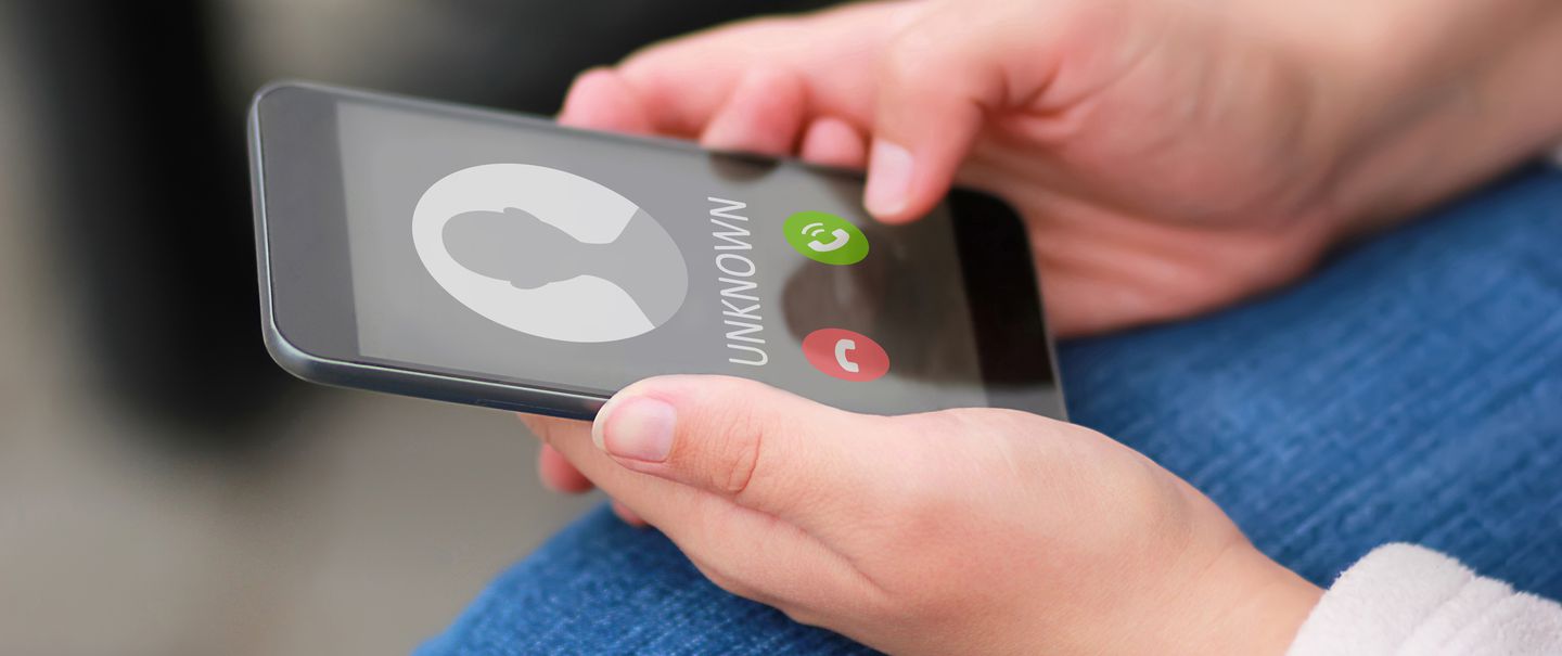 ¿Cómo puedo evitar que los vendedores por teléfono obtengan mi número de teléfono?